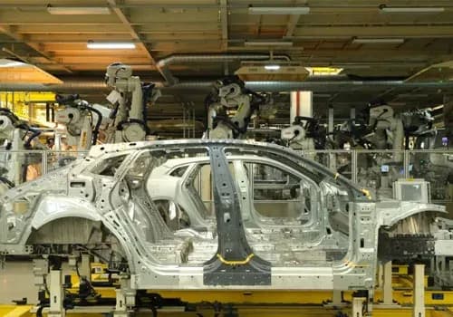 Cyfrowa transformacja w polskim przemyśle motoryzacyjnym