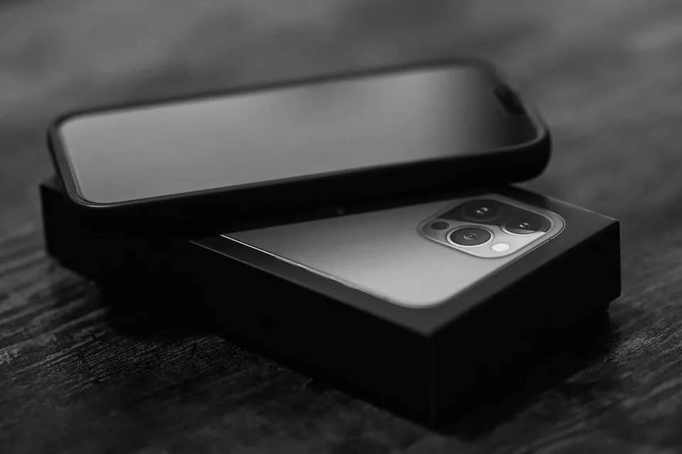 Jak sprawdzić czy iPhone jest oryginalny po numerze seryjnym i uniknąć oszustwa