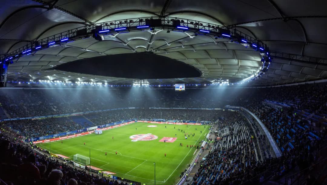 Gdzie piłka spotyka serca: piękno futbolu
