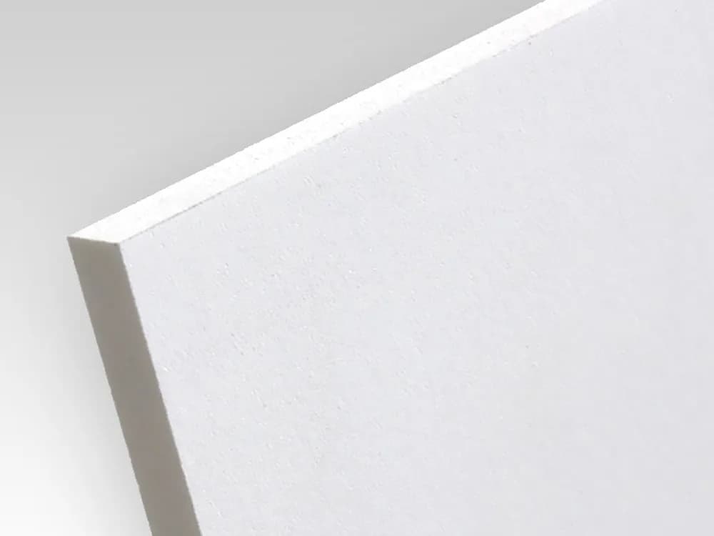 Płyta spieniona PCV - poznaj właściwości materiału i jego zastosowania